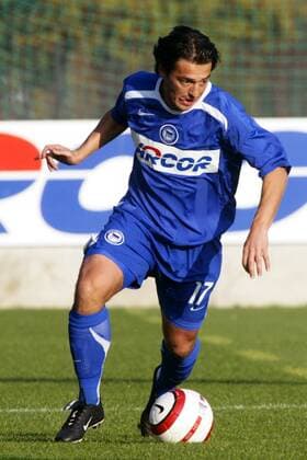 Ante Covic (Hertha II) am Ball Fußball Herren Regionalliga 2005 2006, 3. Liga, Hertha BSC Berlin Amat., Amateure, A. Einzelbild Berlin Dynamik,