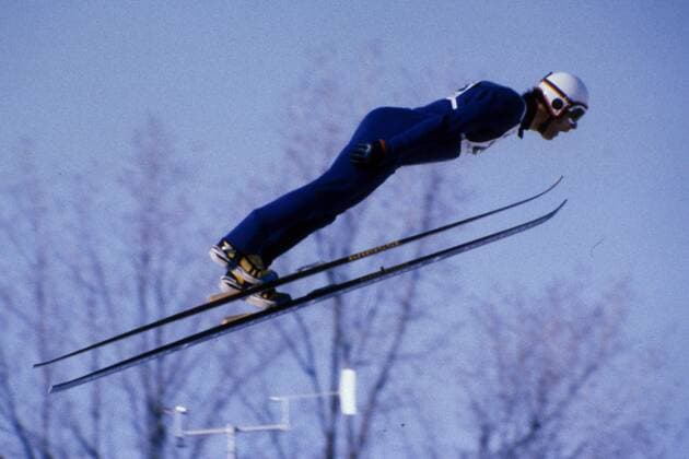 Ulrich Wehling (DDR) - Flugphase Nordische Kombination OS Winter Herren Olympische Winterspiele 1980, Olympia, Olympiade, Spiele, Nordischer Skisport, Ski Nordisch, Vdia Einzelbild Lake Placid