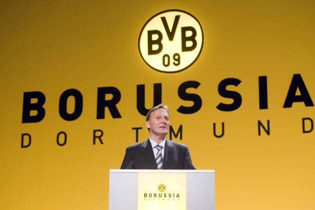 Geschäftsführer Hans Joachim Watzke (BVB) während seiner Ansprache im Rahmen der Aktionärsversammlung 2005 Fußball 1. BL Herren Jahreshauptversammlung 2005, Borussia Dortmund GmbH & Co KGaA, Versammlung, Hauptversammlung Einzelbild Dortmund
