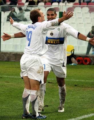 Esteban Cambiasso (li.) und Adriano (beide Inter) - Torjubel -  Fußball Herren Serie A 2005 2006, 1. Italienische Liga, FC Internazionale Mailand, Vdig Gruppe Messina Freude,