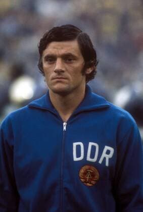Reinhard Lauck (DDR) - Nationalhymne Fußball WM Herren Weltmeisterschaft 1974, Länderspiel, Nationalmannschaft, Nationalteam, Vdia Porträt Zweite Runde, Gruppe A Hannover