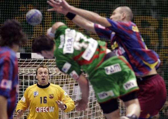 Torwart David Barrufet Bofill (Barcelona) erschreckend konzentriert Handball EC 1 Herren Champions League 2005 2006, SC Gladiators Magdeburg - FC Barcelona 24:26, SCM, Barca Gruppe Magdeburg Konzentration,