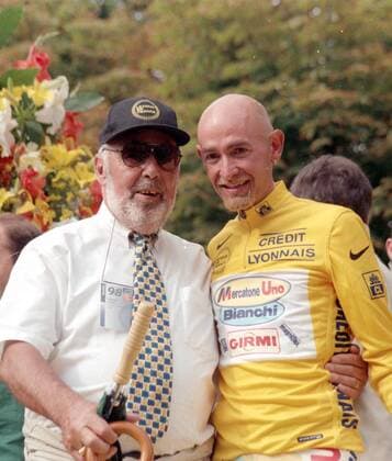 Tour de France 1998 - Gesamtsieger Marco Pantani (Italien Mercatone Uno, re.) mit Charly Gaul (Luxemburg), dem Sieger der Tour von 1958 -  Radsport Herren Tour de France 1998, Straßenradsport, Straße, Rad Gruppe Paris