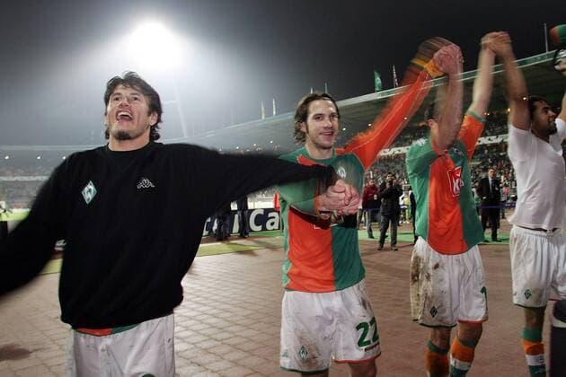 Nelson Haedo Valdez (li.) und Torsten Frings (beide Bremen) - Schlußjubel Fußball EC 1 Herren Champions League 2005 2006, SV Werder Bremen Gruppe Bremen Freude,
