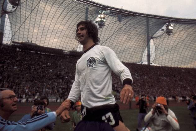 Gerd Müller (BR Deutschland) - Siegesjubel Fußball WM Herren Weltmeisterschaft 1974, Länderspiel, Nationalmannschaft, Nationalteam, Nationaltrikot, Vdia Einzelbild Finale, Endspiel München Freude, Begeisterung,