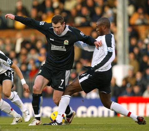 Brett Emerton (Blackburn, li.) gegen Luis Boa Morte (Fulham) -  Fußball Herren English Premier League 2005 2006, 1. Englische Liga, FC Fulham - Blackburn Rovers 2:1 Gruppe London Dynamik,