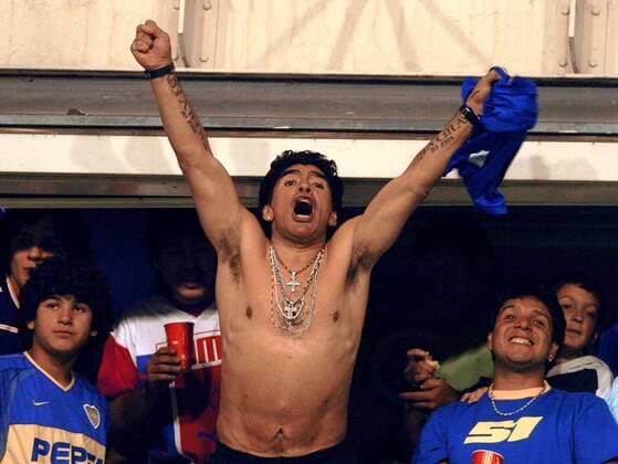 Diego Armando Maradona (Argentinien) feiert ausgelassen den Sieg der Boca Juniors beim Copa Sudamericana 2005 -  Fußball Herren Copa Sudamericana 2005, Südamerika Cup, Südamerikacup, Pokal, Finale, Endspiel Gruppe Fußballlegende, Legende, Legenden Buenos Aires Begeisterung, Freude,