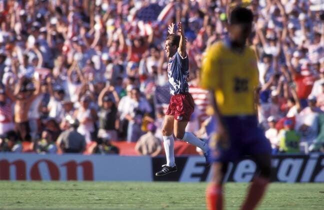 Paul Caligiuri (USA) - Schlußjubel Fußball WM Herren Weltmeisterschaft 1994, Nationalmannschaft, Nationalteam, Nationaltrikot, Länderspiel, Gruppe A Totale Pasadena, Los Angeles, LA, L.A. Glück, Begeisterung, Freude,