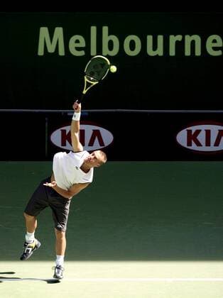 Für Lleyton Hewitt (Australien) heißt es ab heute wieder - Aufschlag in Melbourne Tennis Herren Australian Open 2006, Grand Slam, ATP Tour, Hartplatz, Hardcourt, Hartplatztennis, Hartplatzturnier Einzelbild Melbourne