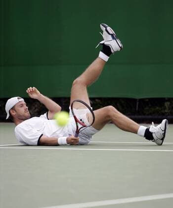Alexander Waske (Deutschland) am Boden Tennis Herren Australian Open 2006, ATP Tour, Grand Slam, Hartplatz, Hardcourt, Hartplatztennis, Hartplatzturnier, Einzelbild Melbourne Enttäuschung,