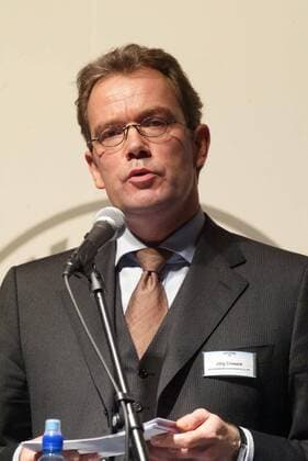 Jörg Croseck (Deutschland Gerolsteiner), Geschäftsführer Marketing, Vertrieb und Personal, bei der Vorstellung des Teams Gerolsteiner 2006 Radsport Herren Straßenradsport 2006, Straße, Rad, Vorstellung, Präsentation, Pressetermin, Teamvorstellung Porträt Gerolstein