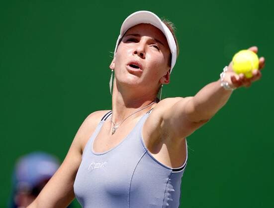 Nicole Vaidisova (Tschechien) - Aufschlag Tennis Damen Australian Open 2006, Grand Slam, WTA Tour Einzelbild Melbourne