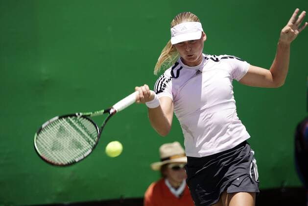Anna Chakvetadze (Rußland) - Vorhand Tennis Damen Australian Open 2006, Grand Slam, WTA Tour Einzelbild Melbourne
