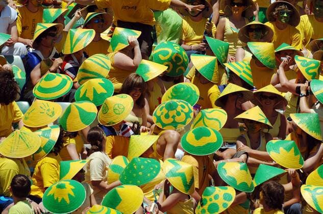 Australische Tennisfans mit gelb grünen Hüten Tennis Damen Australian Open 2006, Grand Slam, WTA Tour, Totale Melbourne