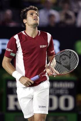 Thomas Haas (Deutschland) schaut nach oben Tennis Herren Australian Open 2006, Grand Slam, ATP Tour Einzelbild Melbourne