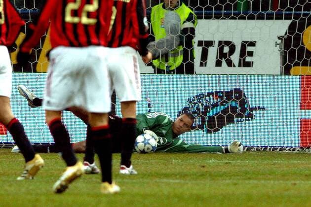 Torwart Dida (Milan) hat den Ball sicher - Fußball Herren Serie A 2005 2006, 1. Italienische Liga, AC Mailand Gruppe Mailand