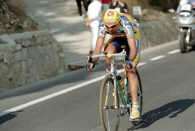 Marco Pantani (Italien Mercatone Uno) -  Radsport Herren 90. Mailand - San Remo 1999, Milan, Straßenradsport, Straße, Rad, Vneg Einzelbild