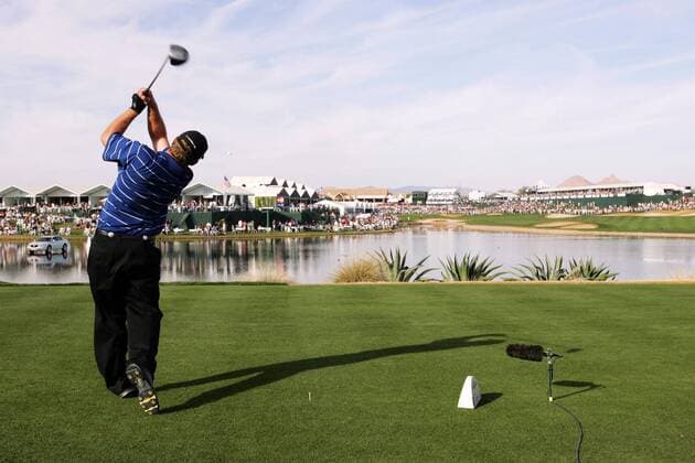 J.B. Holmes (USA) - Abschlag Richtung Loch 18 über ein großes Wasserhindernis - (Icon7405802) Golf Herren FBR Open 2006, PGA Tour, Golfen Einzelbild TPC Scottsdale John Scottsdale EDITORIAL USE ONLY
