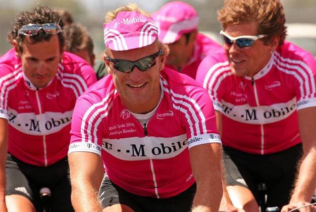 Matthias Kessler (Mitte), Jan Ullrich (re.) und Andreas Klöden (alle Deutschland alle T Mobile) während des Trainingslagers in Südafrika Radsport Herren Straßenradsport 2005, Straße, Rad, Training, Trainingslager Gruppe Kapstadt