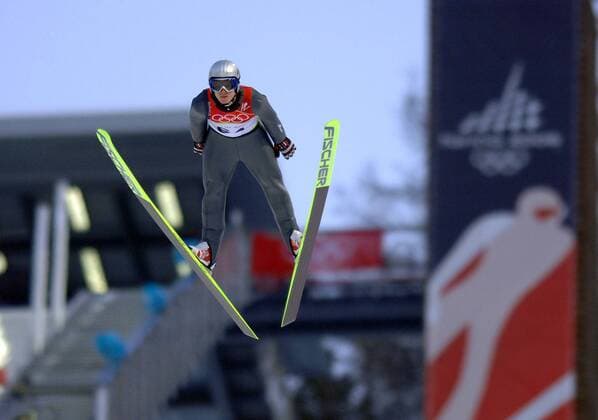Thomas Morgenstern (Österreich) Skispringen OS Winter Herren Olympische Spiele Turin 2006, Winterspiele, Nordischer Skisport, Ski Nordisch, Einzelbild Pragelato