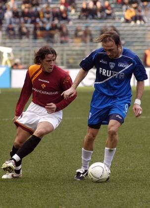 Rodrigo Ferrante Taddei (Roma, li.) gegen Vittorio Tosto (Empoli) -  Fußball Herren Serie A 2005 2006, 1. Italienische Liga, AS Rom - Empoli FC 3:1 Gruppe Rom Dynamik,
