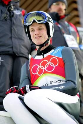 Thomas Morgenstern (Österreich) zuversichtlich -  Skispringen OS Winter Herren Olympische Spiele Turin 2006, Winterspiele, Ski Nordisch, Nordischer Skisport, Großschanze, Vdig Einzelbild Pragelato