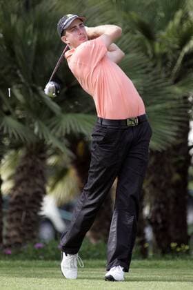 Geoff Ogilvy (Australien) schaut seinem Abschlag hinterher - (Icon47914862) Golf Herren WGC Accenture Match Play Championship 2006, PGA Tour, Golfen, Lochspiel, Lochspielwettbewerb Einzelbild Carlsbad EDITORIAL USE ONLY