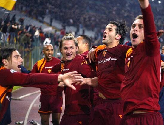 Schlussjubel Roma, v. li.: Leandro Damian Cufre, Dacourt, Philippe Mexes, Cristian Chivu und Daniele de Rossi -  Fußball Herren Serie A 2005 2006, 1. Italienische Liga, AS Rom Gruppe Rom Freude,