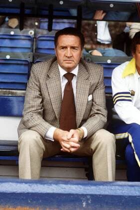 Fußball, Trainerhistorie, Leeds United Trainer Jock Stein (Leeds United FC) nachdenklich auf der Bank -  Fußball Herren English First Division 1978 1979, One, 1. Englische Liga, Leeds United, Vdia Einzelbild Leeds