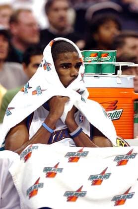 Antawn Jamison (Washington Wizards) dick eingepackt auf der Bank - (Icon74911303) Basketball Herren NBA 2005 2006, Einzelbild Washington DC, D C, EDITORIAL USE ONLY