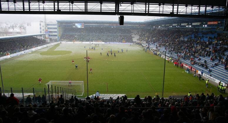 Fußball, Stadiongeschichte Arminia Bielefeld Schüco Arena - Heimspielstätte von Arminia Bielefeld Fußball 1. BL Herren Saison 2005 2006, Arminia Bielefeld Totale SchücoArena Bielefeld