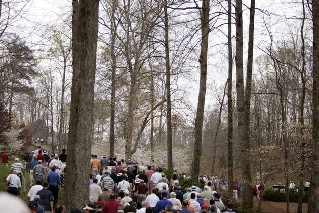 Zuschauerströme im Wald des TPC Sugarloaf - (Icon48827228) Golf Herren BellSouth Classic 2006, TPC at Sugarloaf, PGA Tour, Golfen, Bell South Totale Sugarloaf TPC Duluth Masse, EDITORIAL USE ONLY