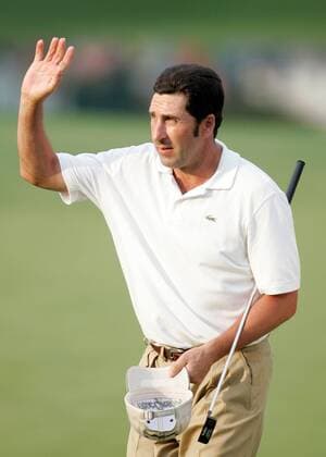 Jose Maria Olazabal (Spanien) grüßt seine Anhänger - (Icon4882170) Golf Herren BellSouth Classic 2006, TPC at Sugarloaf, PGA Tour, Golfen, Bell South Einzelbild Duluth EDITORIAL USE ONLY