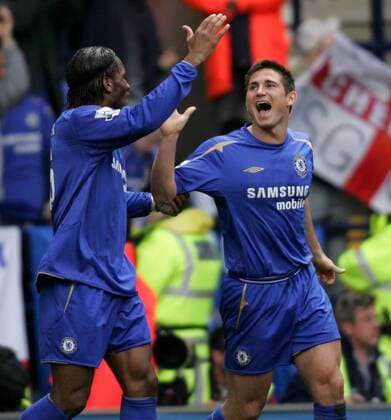 Torschütze Frank Lampard (re.) jubelt gemeinsam mit Didier Drogba (beide Chelsea) -  Fußball Herren English Premier League 2005 2006, 1. Englische Liga, Chelsea FC London Gruppe Bolton Freude, Begeisterung,