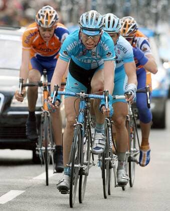 Christian Knees (Deutschland Milram) führt eine Ausreißergruppe an Radsport Herren Rund um Köln 2006, Straßenradsport, Straße, Rad Gruppe Köln Dynamik,