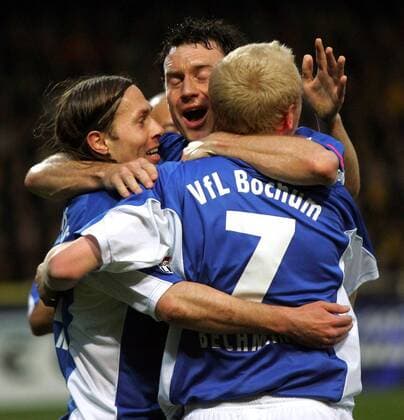 Torjubel Bochum mit Filip Trojan (li.), Tomasz Zdebel (Mitte) und Tommy Bechmann Fußball 2. BL Herren Saison 2005 2006, VfL Bochum Gruppe Aachen Freude, Begeisterung