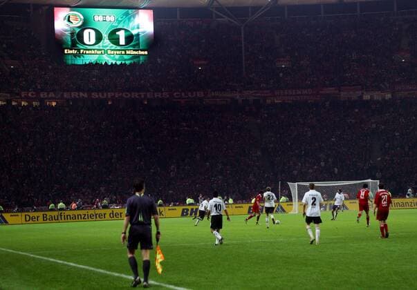 Nach 90 Minuten steht es 0:1 im DFB Pokalfinale 2005 2006 zwischen Eintracht Frankfurt und Bayern München Fußball 1. BL Herren DFB Pokal 2005 2006, Pokalspiel, Finale, Endspiel, Pokalfinale, Pokalendspiel Totale Berlin