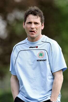 Fußball, Trainerhistorie, Rot-Weiß Oberhausen Interimstrainer Günter Abel (Oberhausen) enttäuscht Fußball Herren Regionalliga Nord 2005 2006, 3. Liga, Rot Weiß Oberhausen, RWO, RW, Weiss Einzelbild Berlin Enttäuschung,
