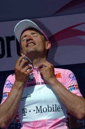 Serhiy Honchar (Ukraine T Mobile) im rosa Trikot des Gesamtführenden -  Radsport Herren 89. Giro dItalia 2006, d Italia, ProTour, Straßenradsport, Straße, Rad, Zeitfahren Einzelbild 5. Etappe: Piacenza - Cremona Glück Freude