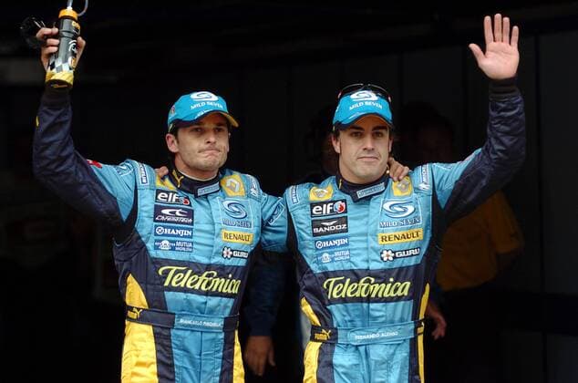 Giancarlo Fisichella (Italien, li.) und sein Teamkollege Fernando Alonso (Spanien beide Renault) dominierten das Qualifying Motorsport WM Herren Großer Preis von Spanien 2006, Formel 1 Weltmeisterschaft, F1, F, GP, WM, Qualifying Gruppe Circuit de Catalunya Barcelona Überlegenheit,