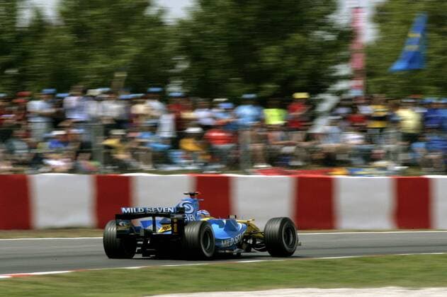 Fernando Alonso (Spanien Renault) in seinem Boliden Motorsport Grand Prix Herren Großer Preis von Spanien 2006, Formel 1 Weltmeisterschaft, F1, F, GP, WM Totale Barcelona Dynamik,