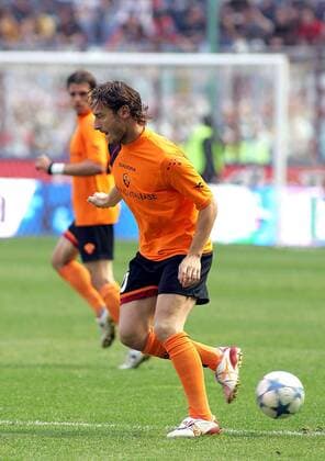 Francesco Totti (Roma) - Hackentrick - Fußball Herren Serie A 2005 2006, 1. Italienische Liga, AS Rom Einzelbild Mailand Dynamik,