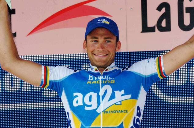 Tomas Vaitkus (Litauen AG2R Prevoyance) jubelt nach der gewonnenen 9. Etappe des Giro dItalia 2006 -  Radsport Herren 89. Giro dItalia, d Italia, ProTour, Straßenradsport, Straße, Rad Einzelbild 9. Etappe: Francavilla al Mare - Termoli Freude,