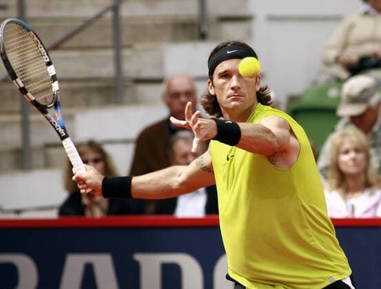 Carlos Moya (Spanien) - Vorhand Tennis Herren Masters Series Hamburg 2006, ATP Tour Einzelbild Am Rothenbaum Hamburg