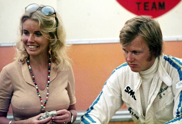 Motorsport, Formel 1, Ehefrauen der Ikonen - Archivbilder Ronnie Peterson (Schweden) mit seiner Frau Barbro Motorsport Grand Prix Herren Großer Preis von Deutschland 1970, Formel 1 Weltmeisterschaft, F1, F, GP, WM, Gruppe Hockenheimring Hockenheim