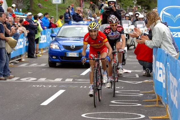 Juan Manuel Garate (Spanien Quick Step Innergetic) vor Jens Voigt (Deutschland CSC) -  Radsport Herren 89. Giro dItalia, d Italia, ProTour, Straßenradsport, Straße, Rad Totale 2006 19. Etappe: Pordenone - Passo di San Pellegrino