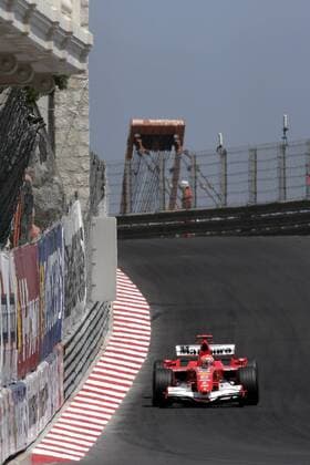Michael Schumacher (Deutschland Ferrari) in seinem Boliden Motorsport Grand Prix Herren Großer Preis von Monaco 2006, Formel 1 Weltmeisterschaft, F1, F, GP, WM, Qualifying Totale Circuit de Monaco Monte Carlo