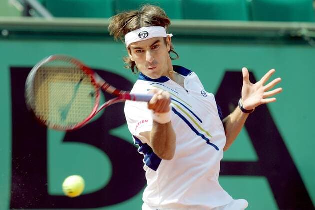 Tommy Robredo (Spanien) - Vorhand Tennis Herren French Open 2006, Grand Slam, ATP Tour Einzelbild Paris Roland Garros Dynamik,