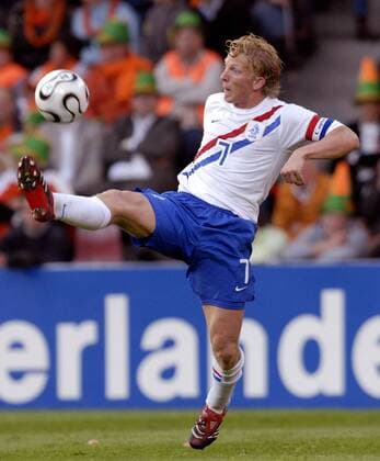 Dirk Kuyt (Niederlande) am Ball Fußball Länderspiel Herren Nationalmannschaft 2006, Testspiel, Test, Nationalmannschaft, Nationalteam, Nationaltrikot, Einzelbild Eindhoven Dynamik,