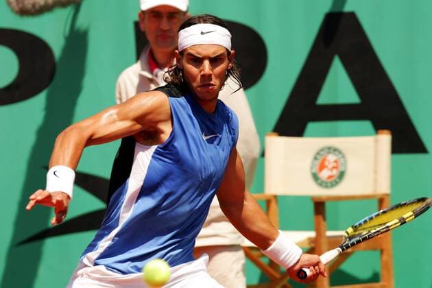 Rafael Nadal (Spanien) - Vorhand Tennis Herren French Open 2006, Grand Slam, ATP Tour, Einzelbild Roland Garros Paris Dynamik,